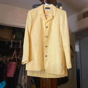 2pcs yellow skirt set 3 buttons in jacket